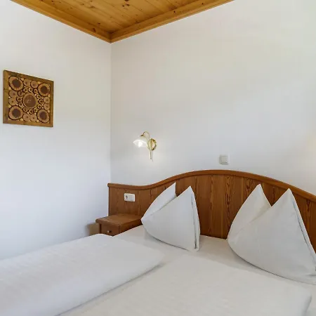 Alluring Holiday In Near Skiing *