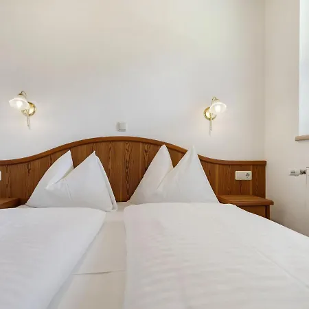 Ferienhaus Alluring Holiday In Near Skiing